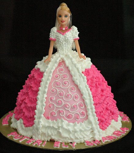 Barbie cake