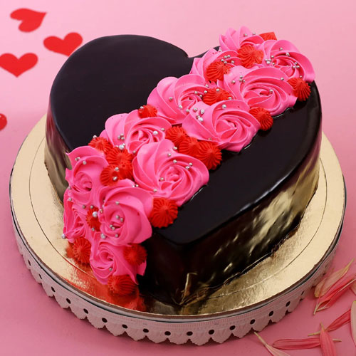 Chocolate Cake with Roses