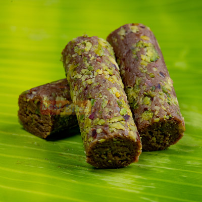 Karupatti Kaju Pista Roll