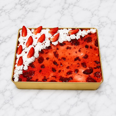 Strawberry Dream Cake 750g