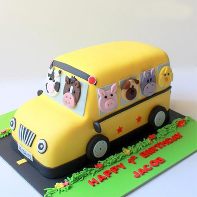 Farm Animal's Bus Theme Cake